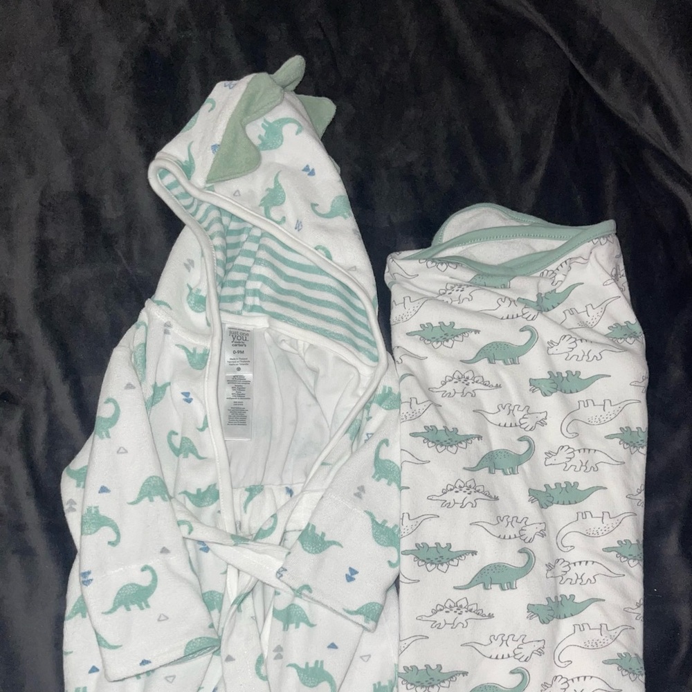 Baby shower gown and towel set
